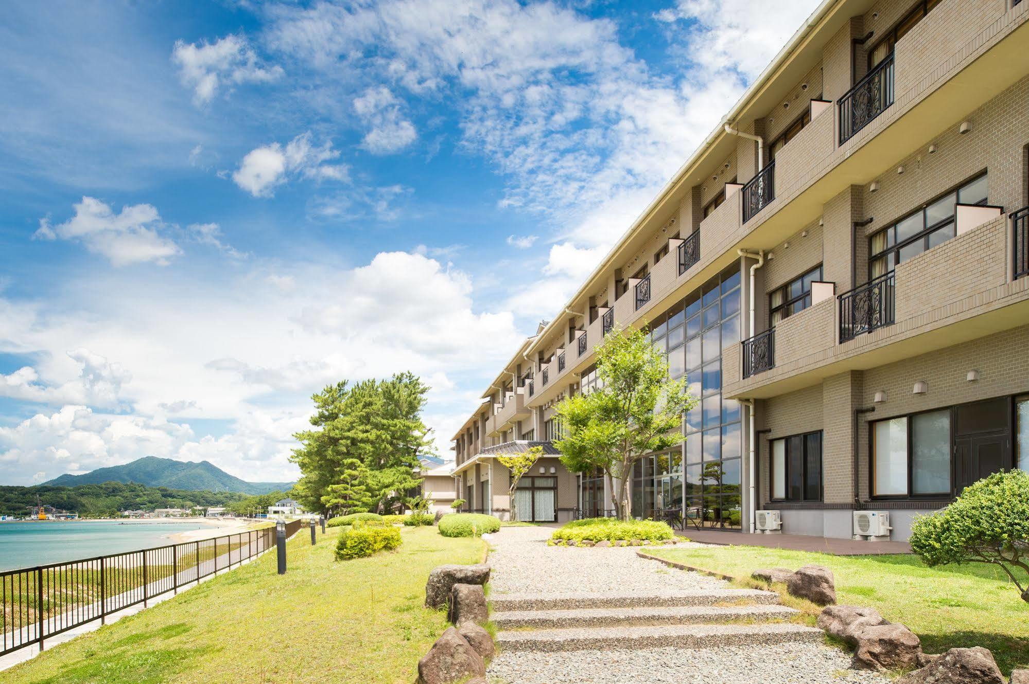 Resort Hotel MiХаги Екстериор снимка